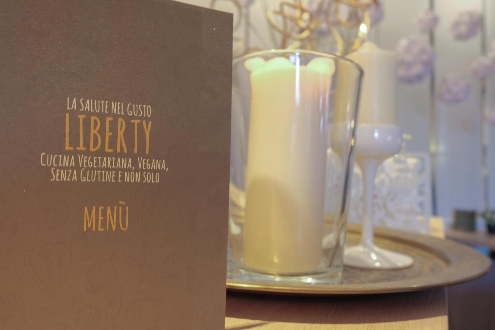 Hotel Liberty Levico Terme Esterno foto