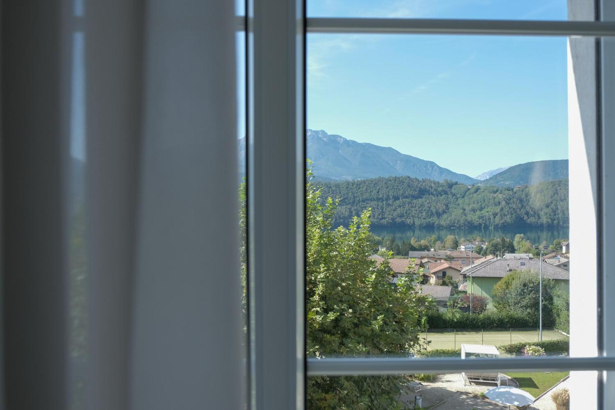 Hotel Liberty Levico Terme Esterno foto